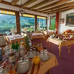 Vierburgeneck 3*