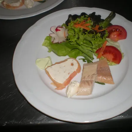 Vierburgeneck Hotel 3*